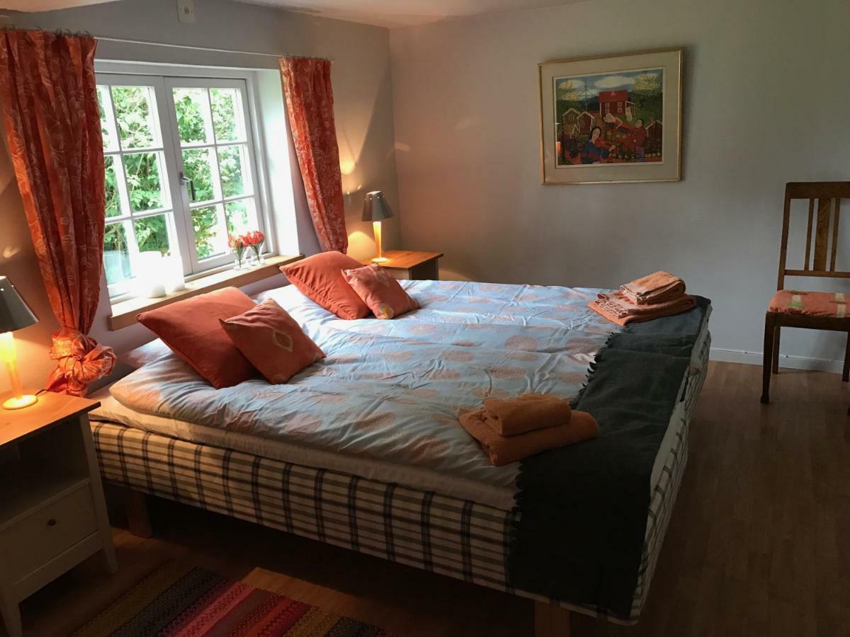 Bed & Breakfast Hoellviken Eksteriør billede
